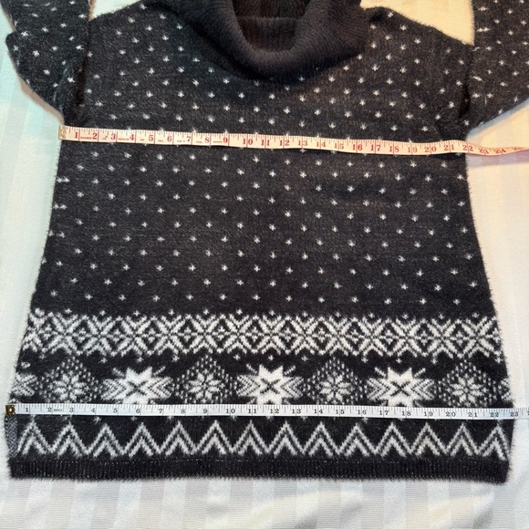 Lands' End Fair Isle Cowl Neck Pullover Sweater Women's M (10-12) Black/White - Picture 5 of 11